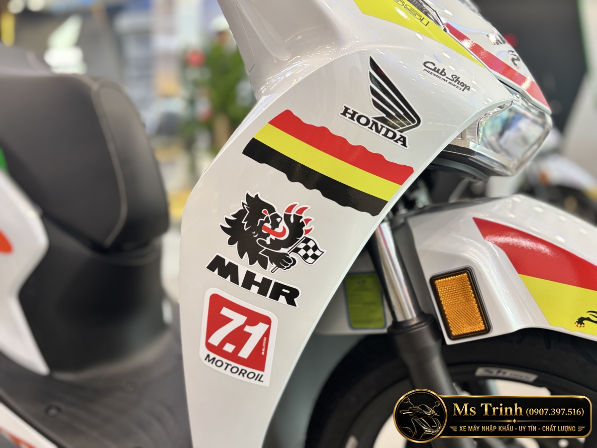 Honda SH150 Ý Malossi 2026 tại Huế - Tem custom thể thao, dáng SH thanh lịch