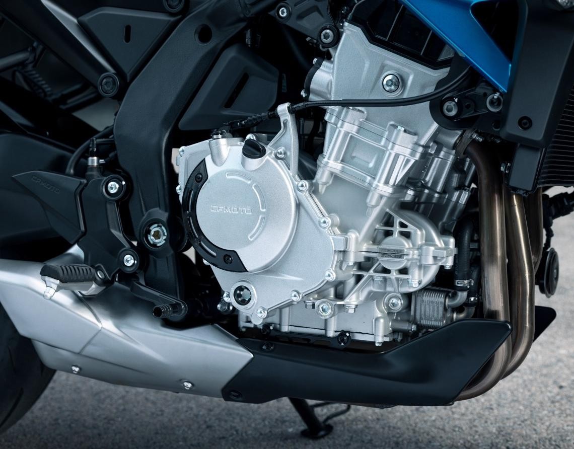 CF Moto 675NK 2025, Động Cơ 3 Xilanh Thẳng Hàng, Chính Hãng, Gía Rẻ tại Huế