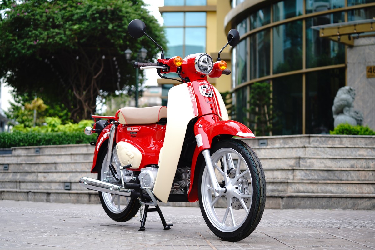 Honda Super Cub 110ABS Hello Kitty Edition, Made In Japan tại Huế
