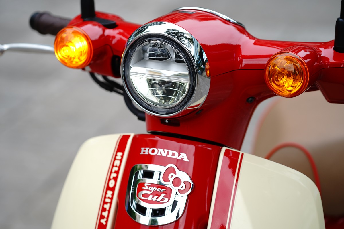 Honda Super Cub 110ABS Hello Kitty Edition, Made In Japan tại Huế