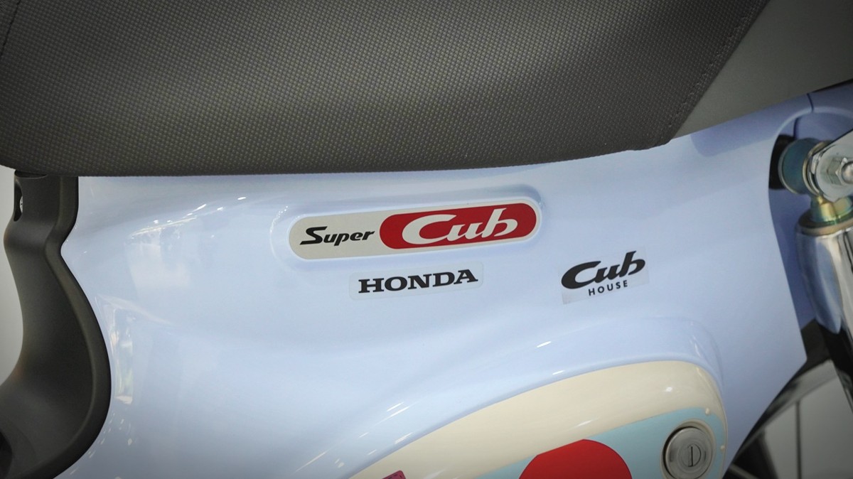 Honda Cub 110 Fujisan bản giới hạn tại Huế - Thiết kế đậm chất Nhật Bản