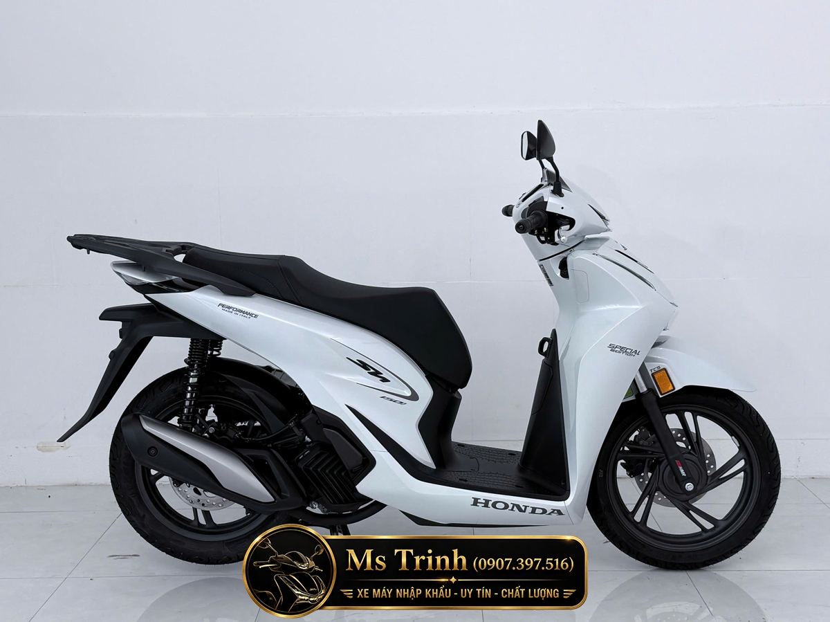 Honda SH150i Special Edition Standard nhập HMR Ý màu trắng tại Huế: Giá trị nằm trong từng chi tiết nguyên bản