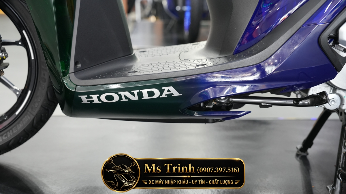 Honda SH150i Vetro Green - Sapphire tại Huế: SH Ý Limited 200 xe