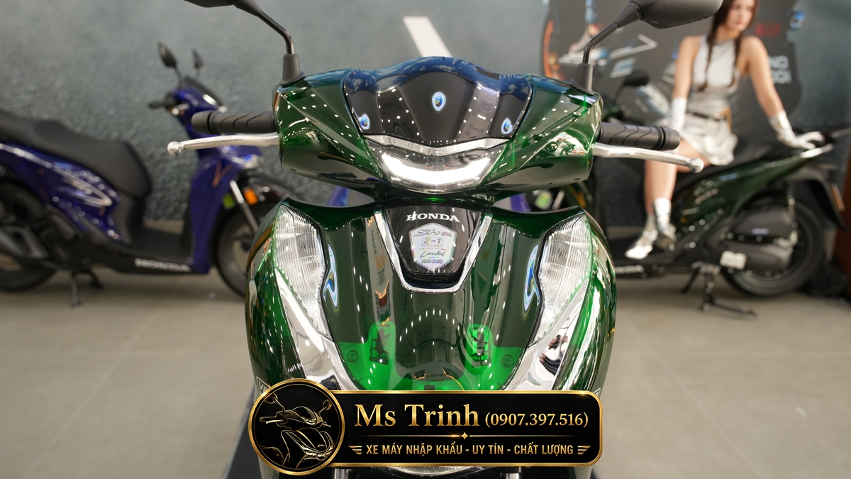 Honda SH150i Vetro Green - Sapphire tại Huế: SH Ý Limited 200 xe