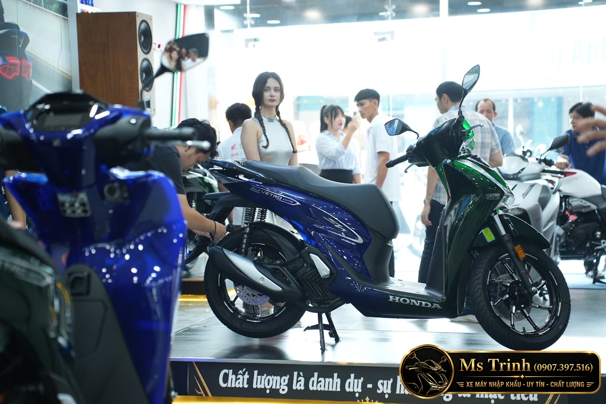 Honda SH150i Vetro Sapphire - Green tại Huế: SH Ý 2 trong 1 giới hạn 200 xe