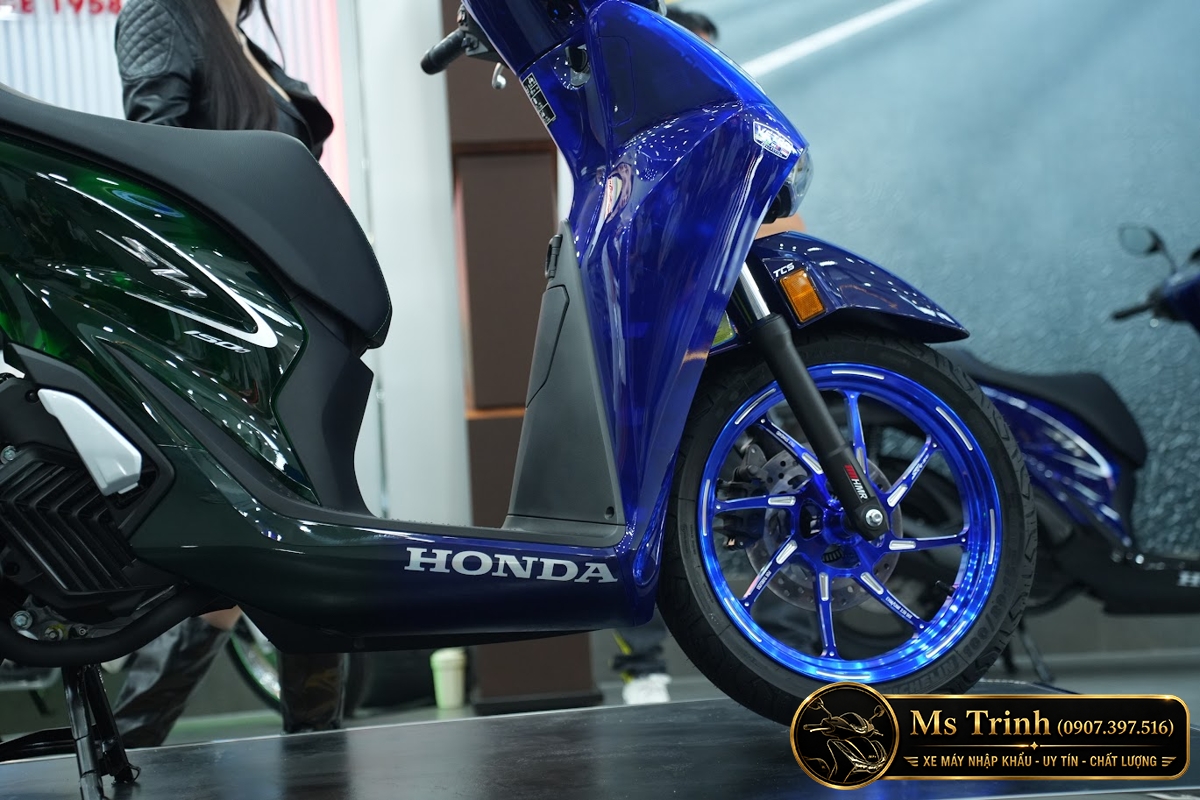 Honda SH150i Vetro Sapphire - Green tại Huế: SH Ý 2 trong 1 giới hạn 200 xe