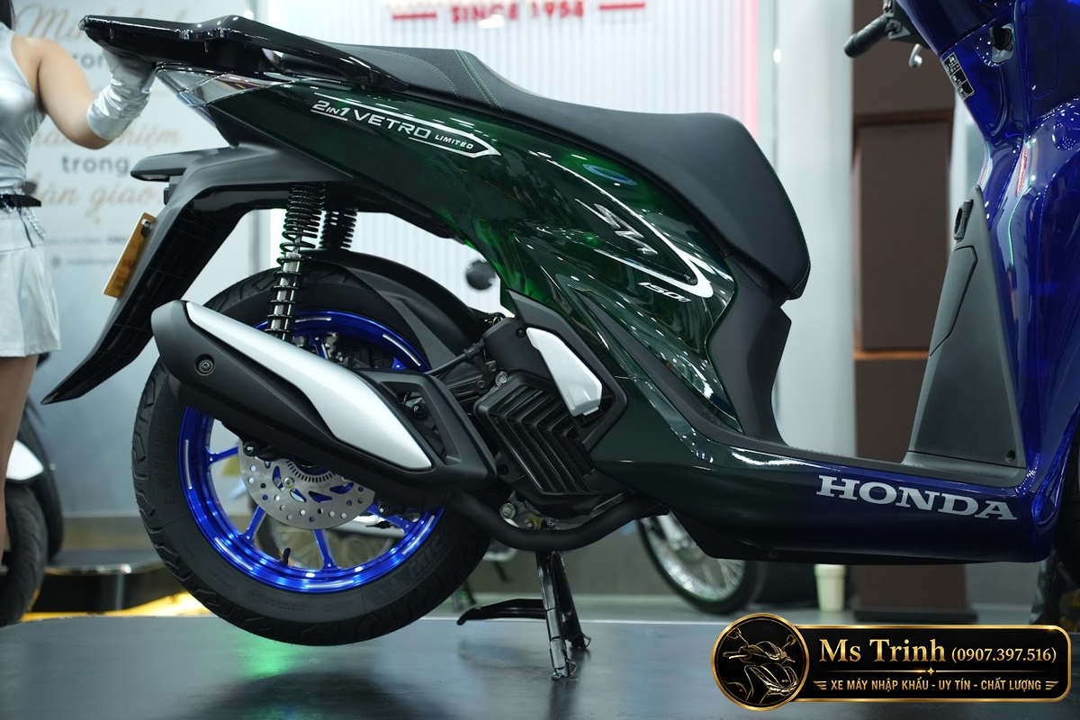 Honda SH150i Vetro Sapphire - Green tại Huế: SH Ý 2 trong 1 giới hạn 200 xe
