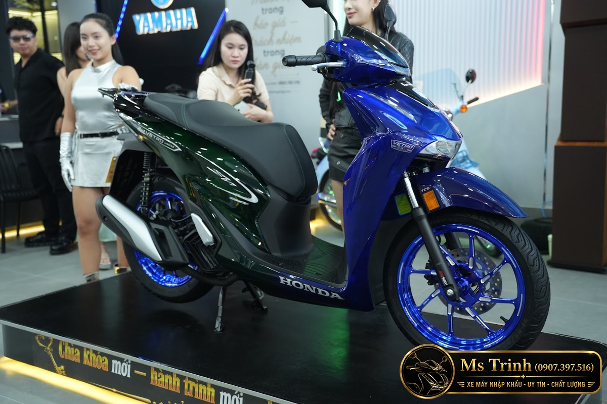 Honda SH150i Vetro Sapphire - Green tại Huế: SH Ý 2 trong 1 giới hạn 200 xe