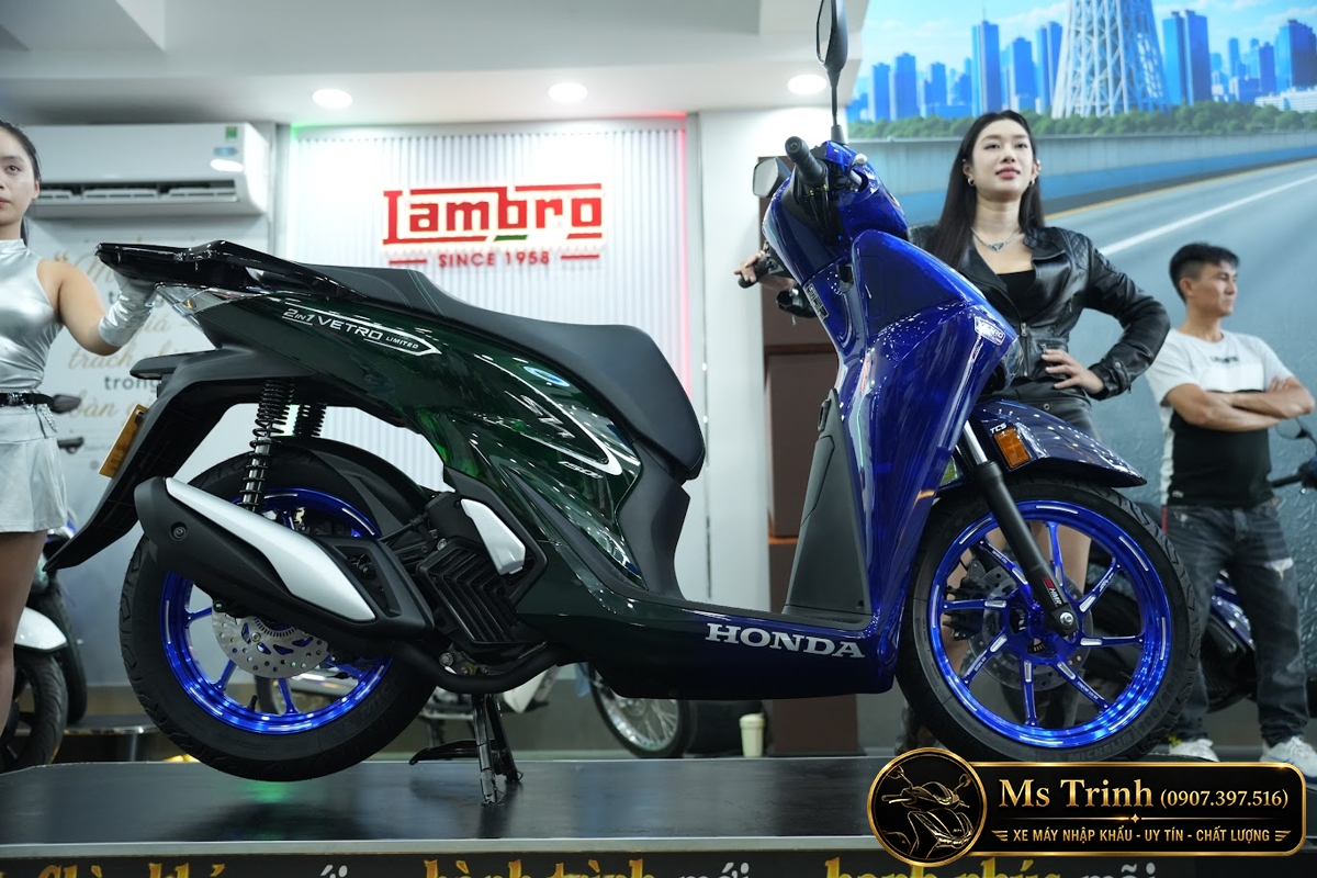 Honda SH150i Vetro Sapphire - Green tại Huế: SH Ý 2 trong 1 giới hạn 200 xe