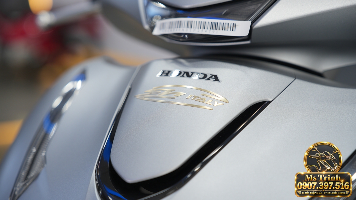 Honda SH150i Ý xám bạc 2027 tại Huế - Nhập Ý, tem vàng sang trọng, giá tốt
