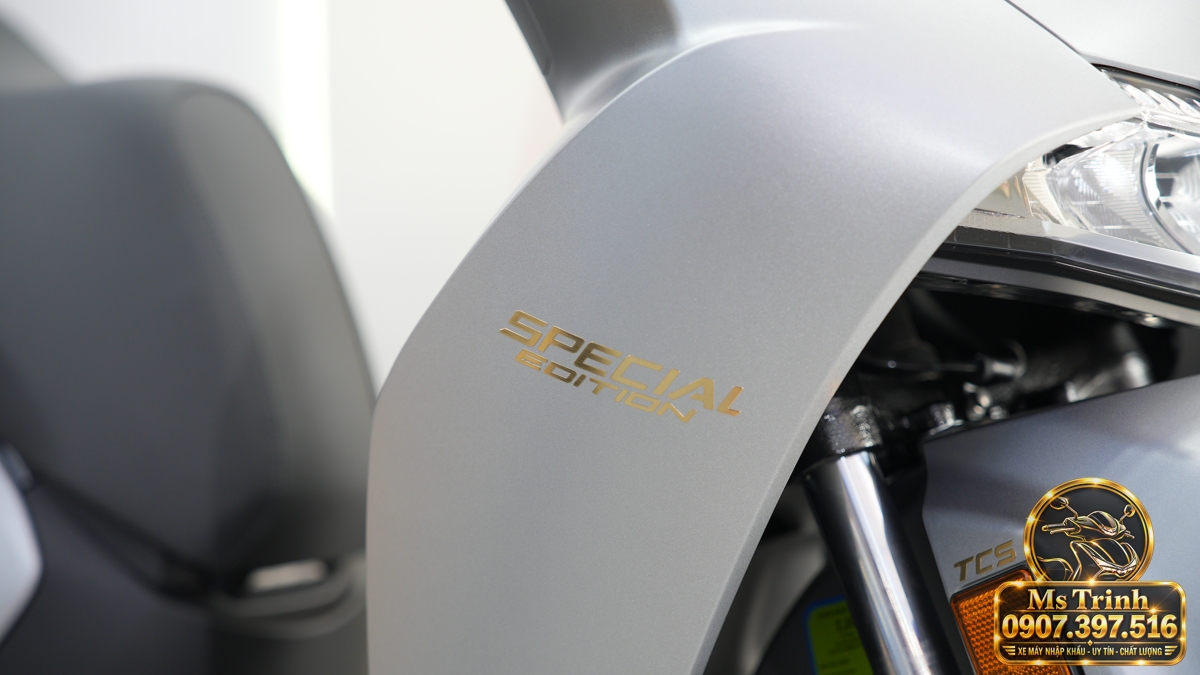 Honda SH150i Ý xám bạc 2027 tại Huế - Nhập Ý, tem vàng sang trọng, giá tốt