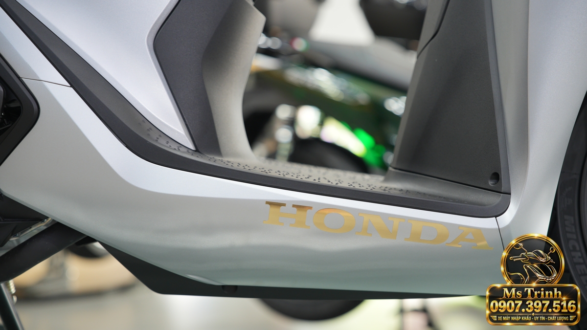 Honda SH150i Ý xám bạc 2027 tại Huế - Nhập Ý, tem vàng sang trọng, giá tốt