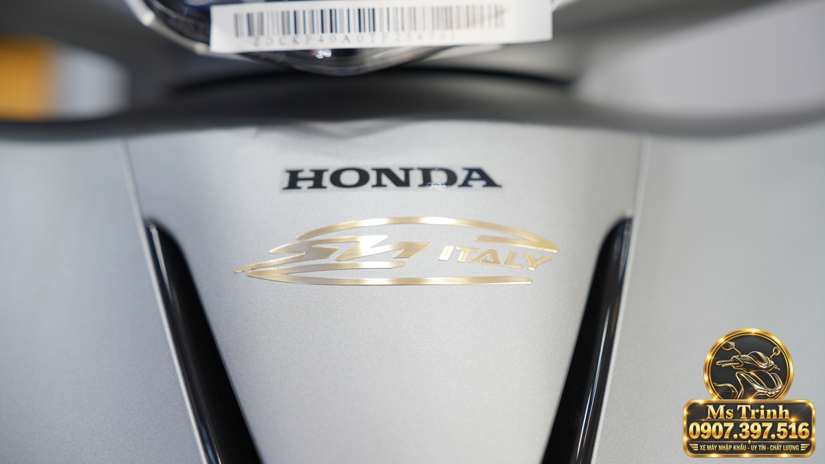 Honda SH150i Ý xám bạc 2027 tại Huế - Nhập Ý, tem vàng sang trọng, giá tốt