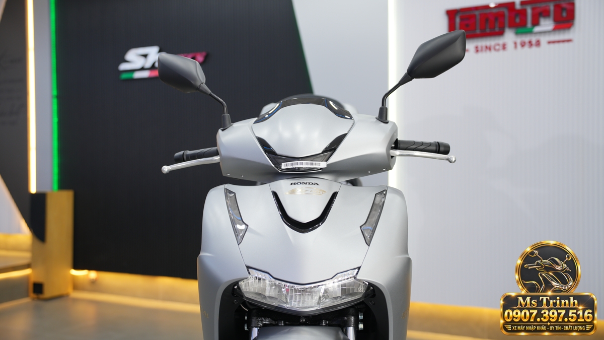 Honda SH150i Ý xám bạc 2027 tại Huế - Nhập Ý, tem vàng sang trọng, giá tốt