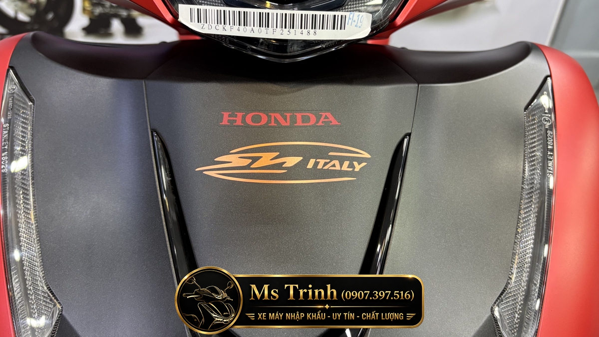 Honda SH150 Ý 2026 màu đỏ Sporty New Concept tại Huế: Giá trị khác biệt của một chiếc SH nhập khẩu