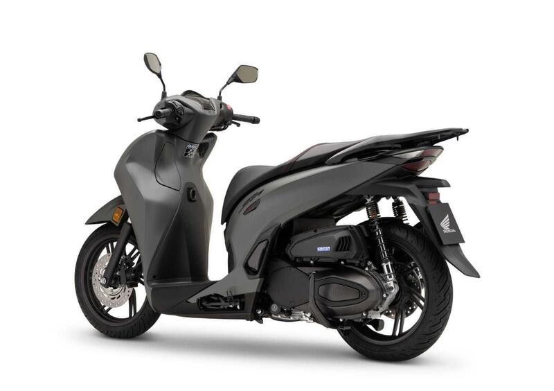 Honda SH350i 2025 Sporty, Made In Italy, Nhập Nguyên Thùng Chính Hãng tại Huế