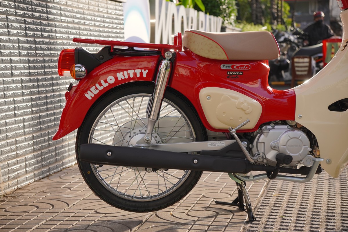 Honda Super Cub 50cc Hello Kitty Edition, Made In Japan, Hàng Hiếm tại Huế
