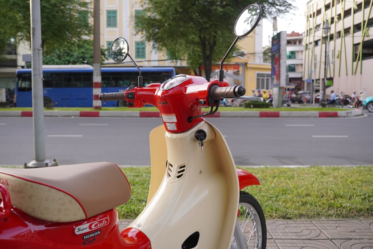 Honda Super Cub 50cc Hello Kitty Edition, Made In Japan, Hàng Hiếm tại Huế
