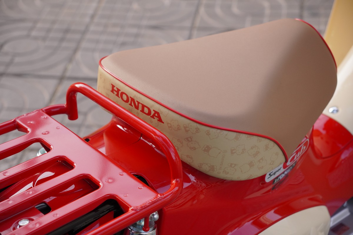Honda Super Cub 50cc Hello Kitty Edition, Made In Japan, Hàng Hiếm tại Huế