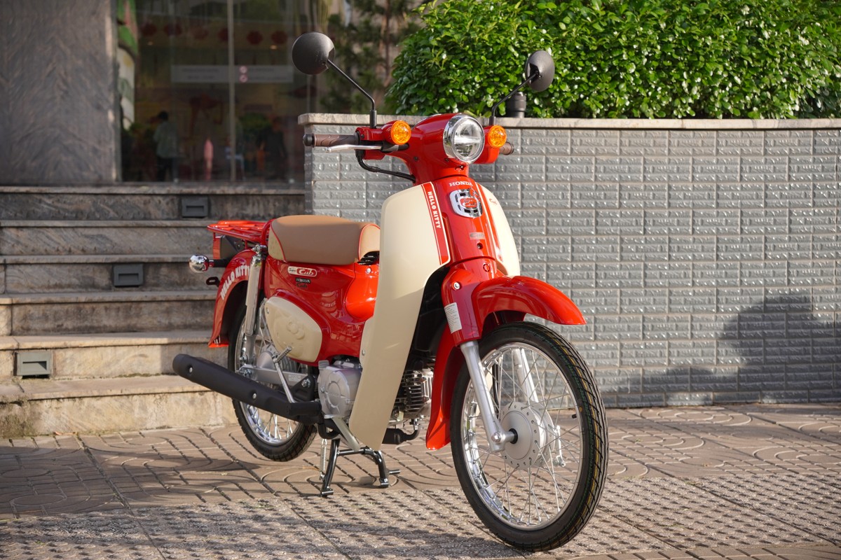 Honda Super Cub 50cc Hello Kitty Edition, Made In Japan, Hàng Hiếm tại Huế