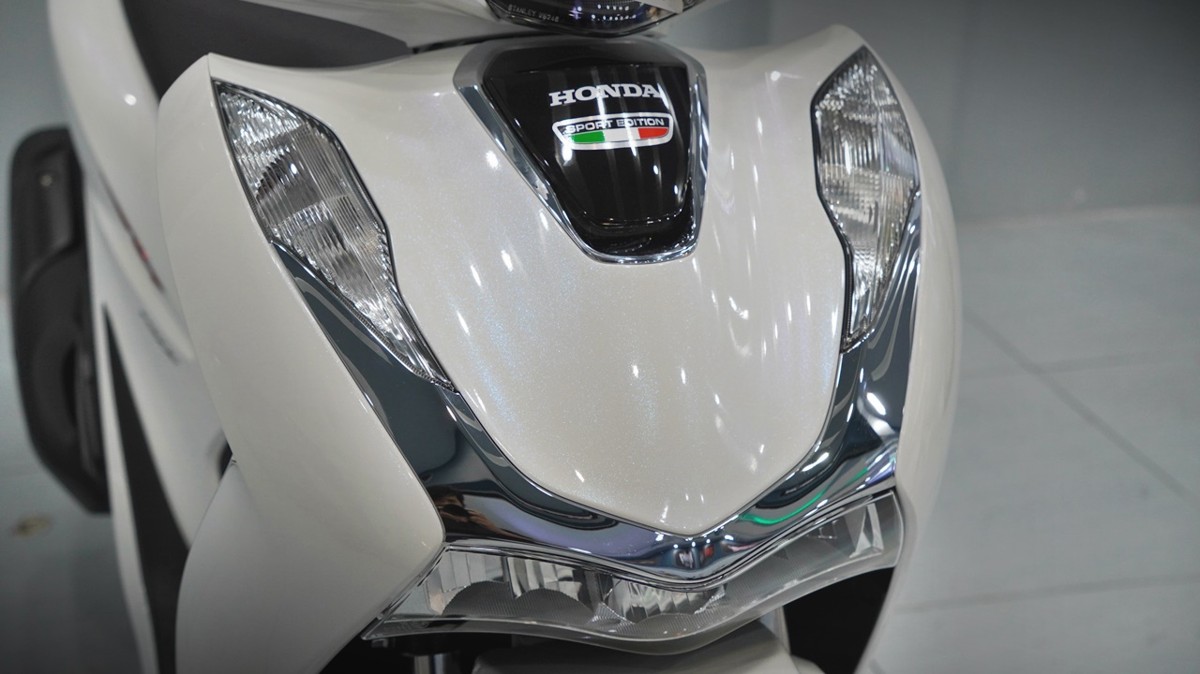 Honda SH150 trắng pha lê nhập Ý 2026 tại Huế - Sport Edition chính ngạch, chuẩn chất Ý