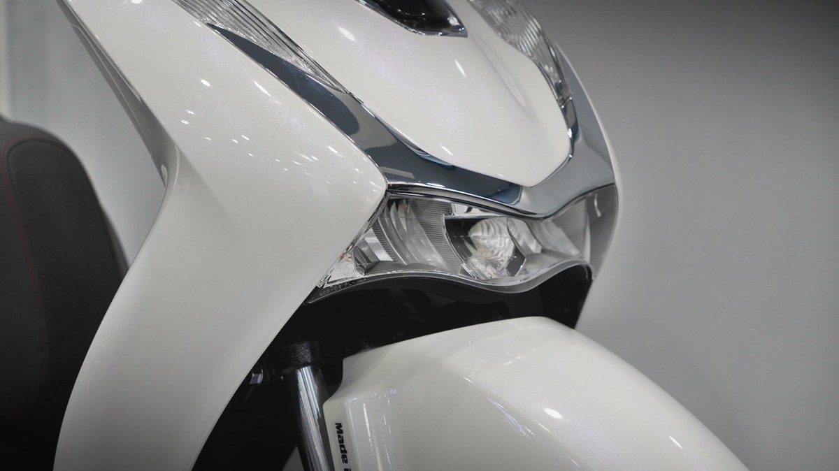 Honda SH150 trắng pha lê nhập Ý 2026 tại Huế - Sport Edition chính ngạch, chuẩn chất Ý
