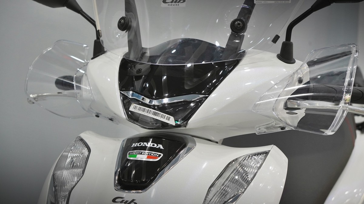 Honda SH150 trắng pha lê nhập Ý 2026 tại Huế - Sport Edition chính ngạch, chuẩn chất Ý