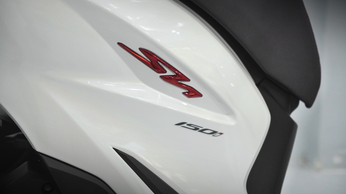 Honda SH150 trắng pha lê nhập Ý 2026 tại Huế - Sport Edition chính ngạch, chuẩn chất Ý