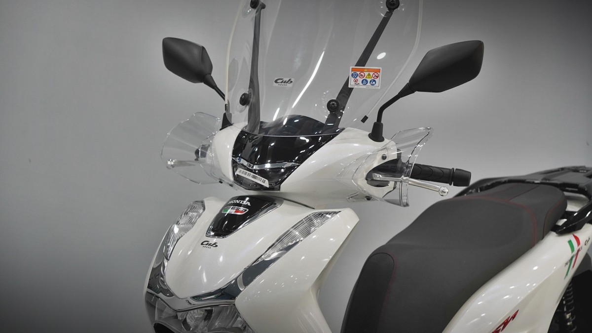 Honda SH150 trắng pha lê nhập Ý 2026 tại Huế - Sport Edition chính ngạch, chuẩn chất Ý