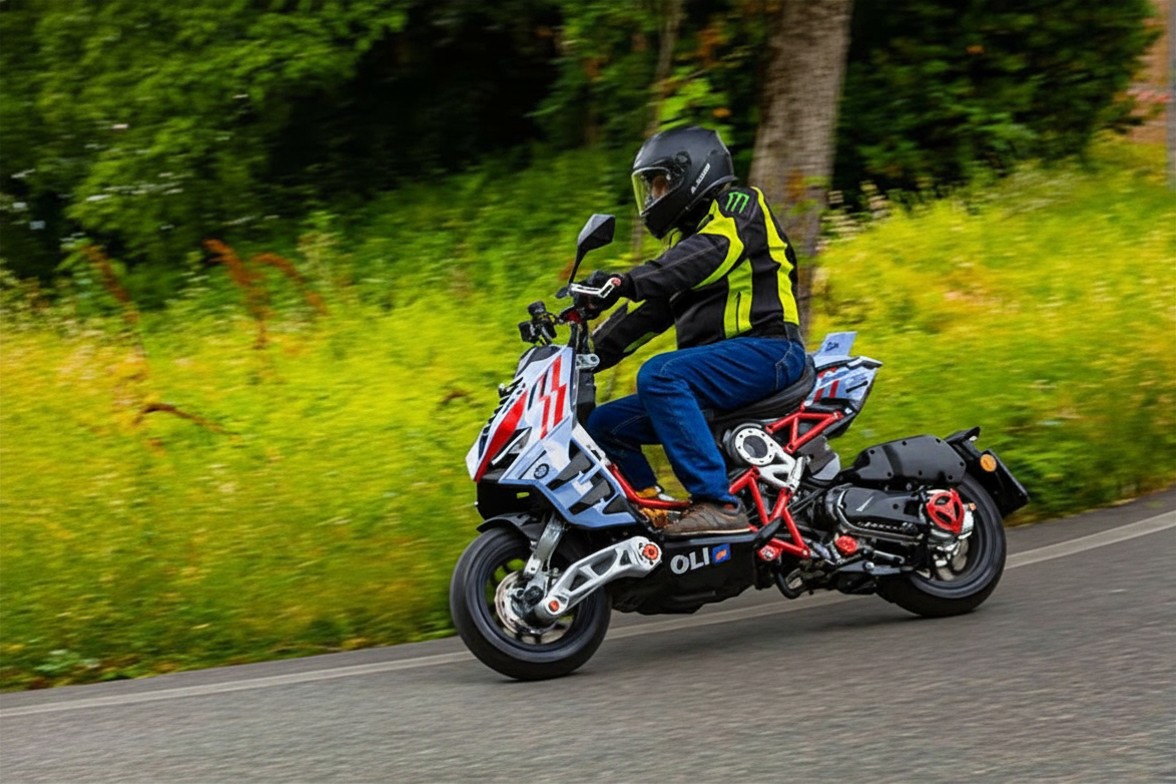 Italjet Dragster 300 Gresini Racing Tại Huế - Chiếc Scooter Ý Khiến Dân Chơi Xe Phải Ngoái Nhìn