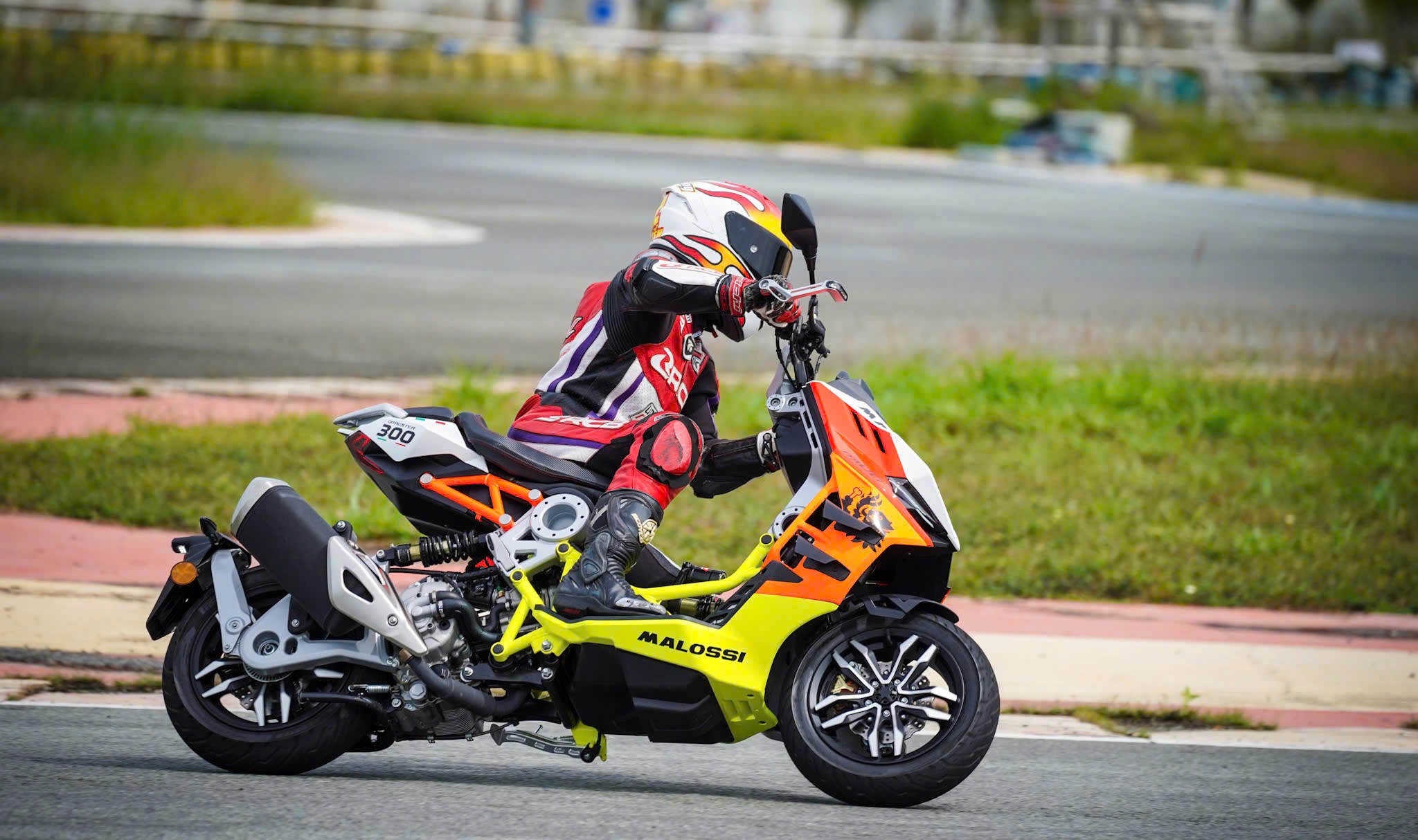 Italjet Dragster 300 Malossi, Xe Tay Ga Đua Nội Thành Thương Hiệu Italy tại Huế