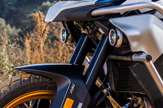 CF Moto 800MT Explorer 2025, ADV Cao Cấp Nhất, Chính Hãng, Giá Tốt tại Huế