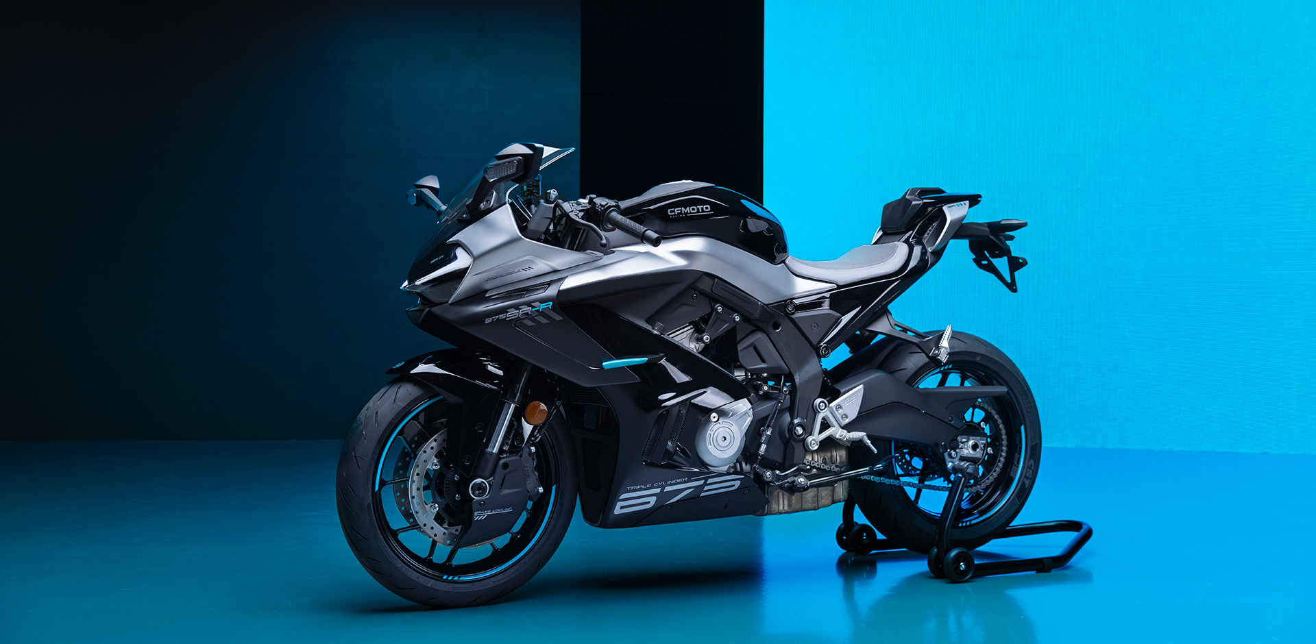 CF Moto 675SR-R 2025 3 Xi Lanh Ngang, Siêu Thể Thao, Giá Rẻ tại Huế