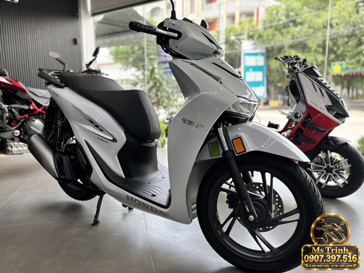 SH150i Ý 2027 màu trắng tại Huế - Nhập khẩu nguyên chiếc, thiết kế sang trọng, giá tốt