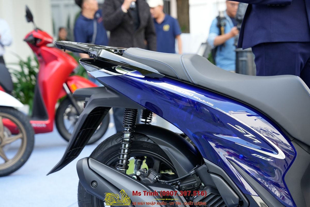 Honda SH150 Vetro Blue 2026 Limited Edition - Siêu phẩm SH Ý dàn áo xanh trong suốt cực hiếm tại Huế