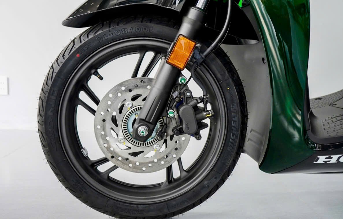 Honda SH150i Vetro 2025, Made In Italy, Nhập Chính Hãng Từ Ý tại Huế