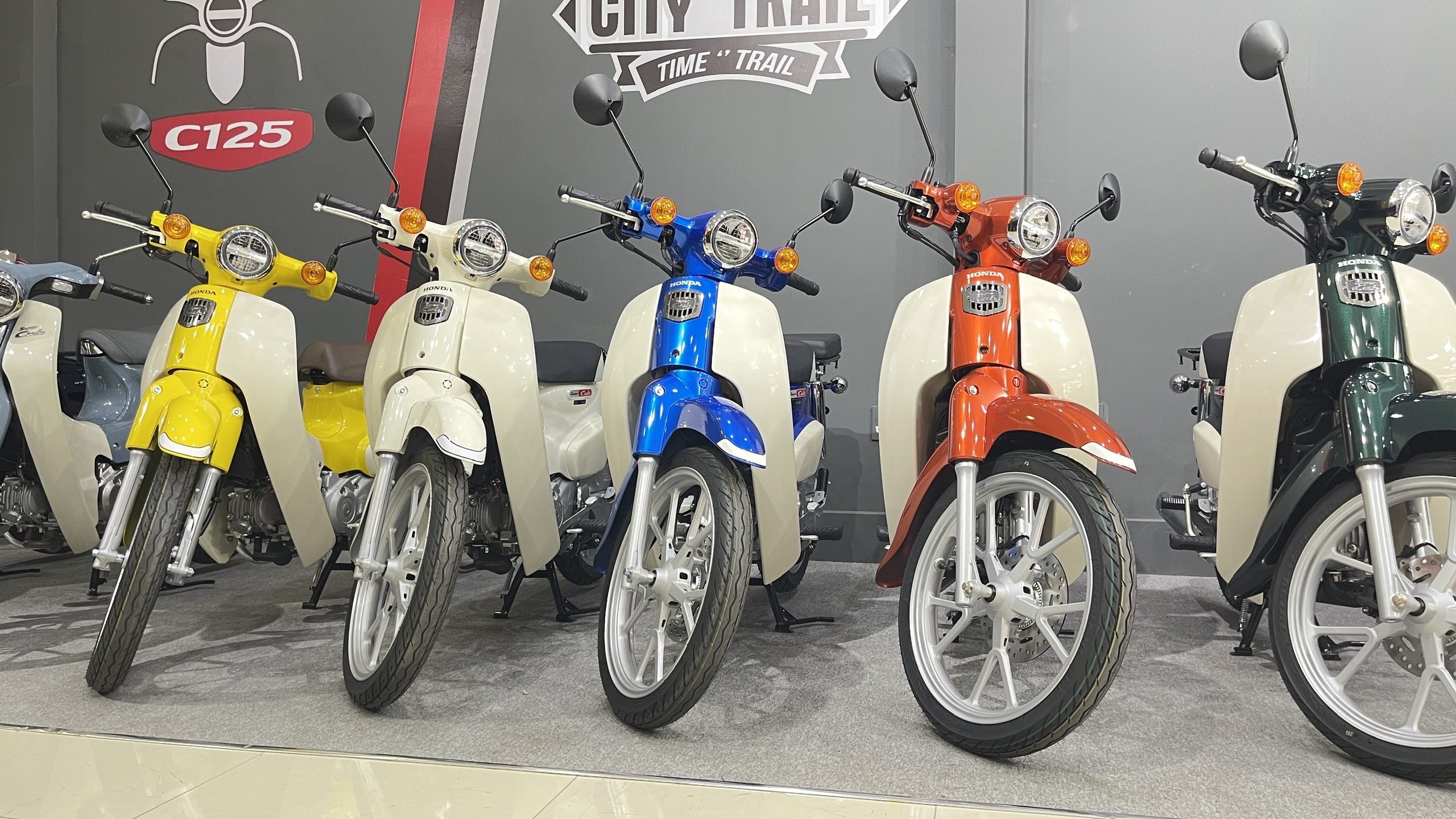 Honda Super Cub 110 ABS, Made In Japan, NK Chính Hãng, Hiếm tại Huế