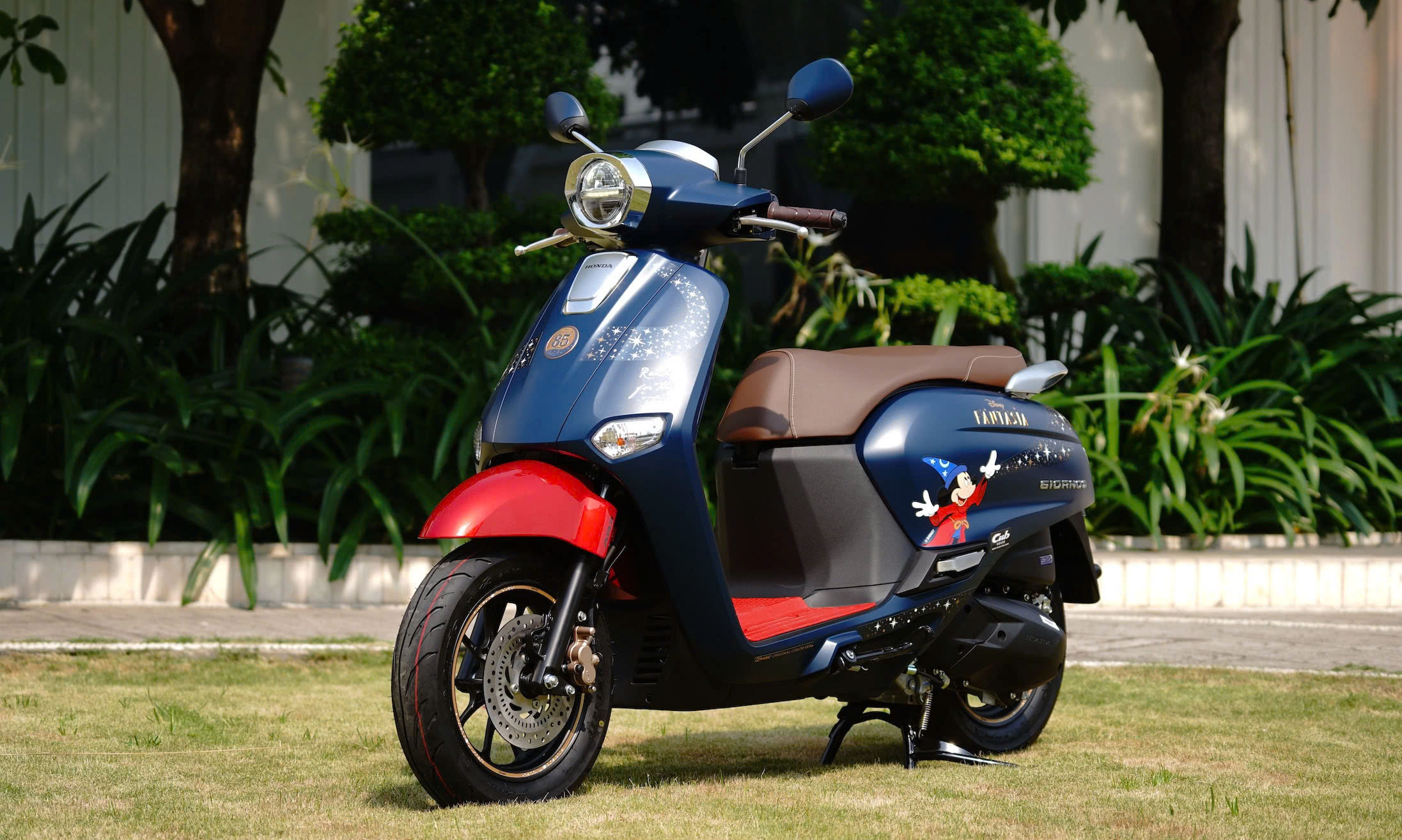 Honda Giorno+ Disney Fantasia 85, Bản Giới Hạn 2.000 xe tại Huế