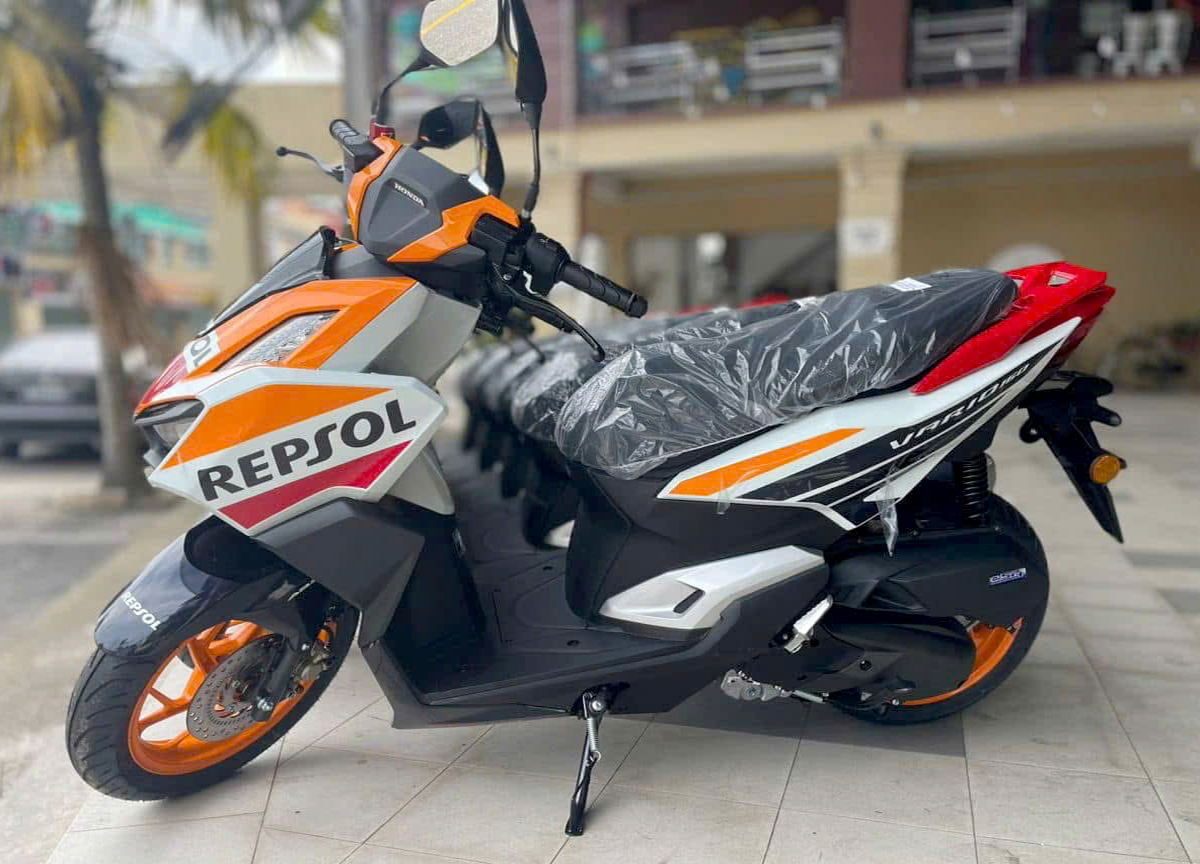 Honda Vario160 Repsol Edition, Giới hạn 2.000 xe, NK Malaysia tại Huế