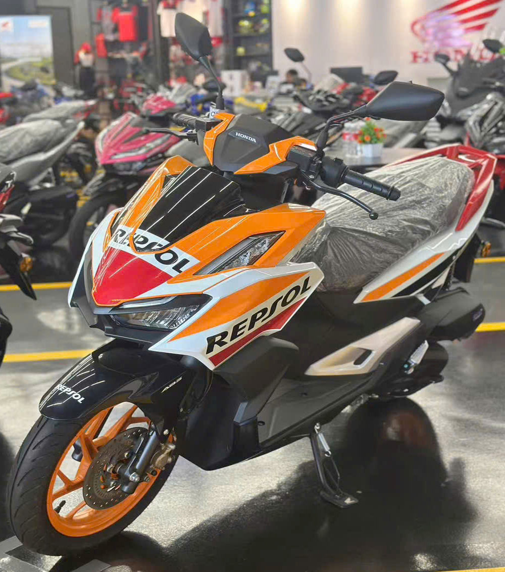Honda Vario160 Repsol Edition, Giới hạn 2.000 xe, NK Malaysia tại Huế