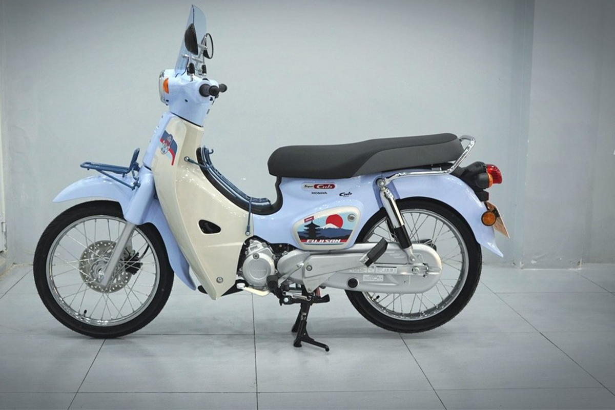 Honda Cub 110 Fujisan xanh trắng
